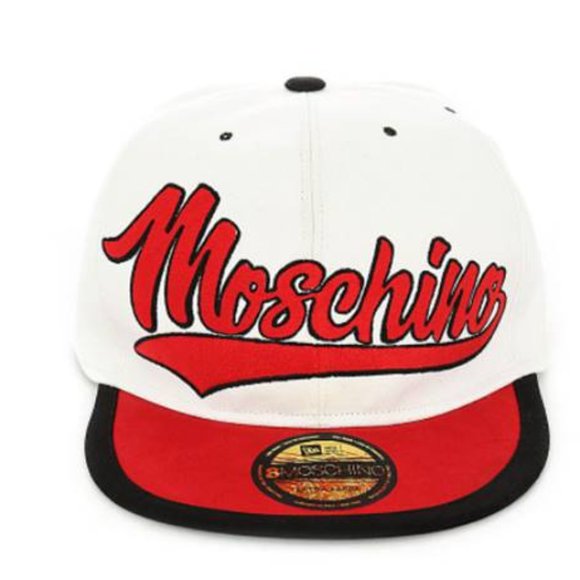 AW20 MOSCHINO Couture Jeremy Scott OVERSIZEDGIGANTIC MACRO SNAPBACK LOGO HAT NYC main image 11